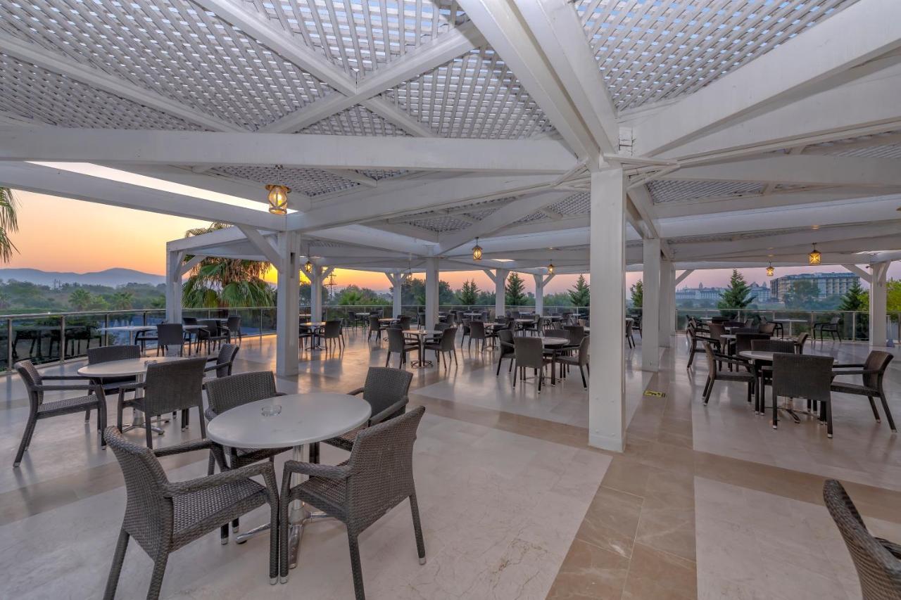 Lake River Side Hotel Spa Bagian luar foto