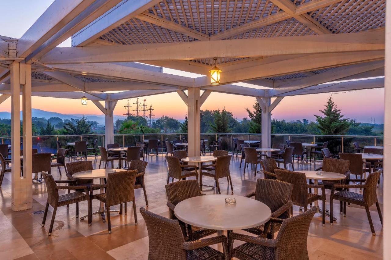 Lake River Side Hotel Spa Bagian luar foto